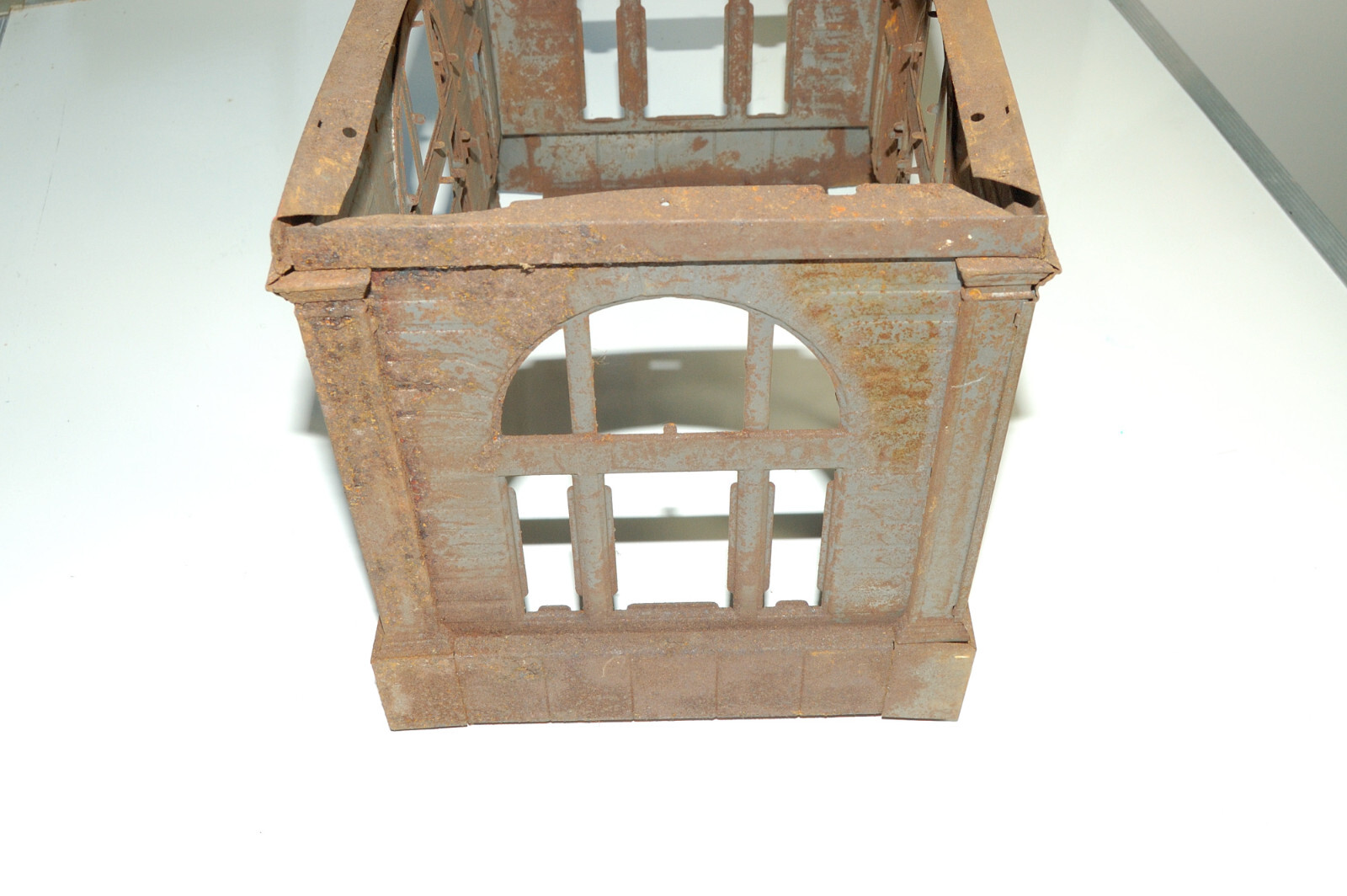 Picture 4 of 8