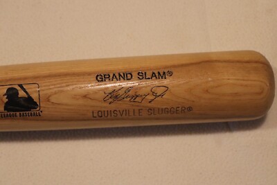 Vintage LOUISVILLE SLUGGER 180 Ken Griffey Jr. Size #3 , 33