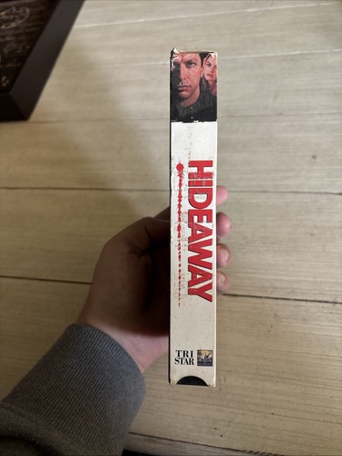 Hideaway (VHS, 1995, Closed Captioned) Jeff Goldblum - Picture 4 of 6