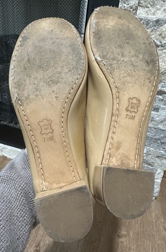 Tory Burch Chelsea Pump Womens 7.5 Nude Patent Leather Bow Logo Low Heel Shoes - Picture 10 of 13