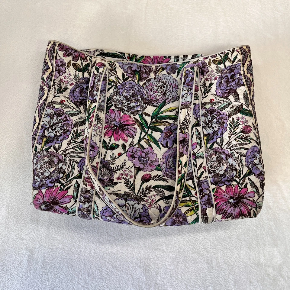 Bolso de Hombro Vera Bradley Para Mujer Estampado Floral Ladybug Estilo #23848-M24 Foto 2 de 4