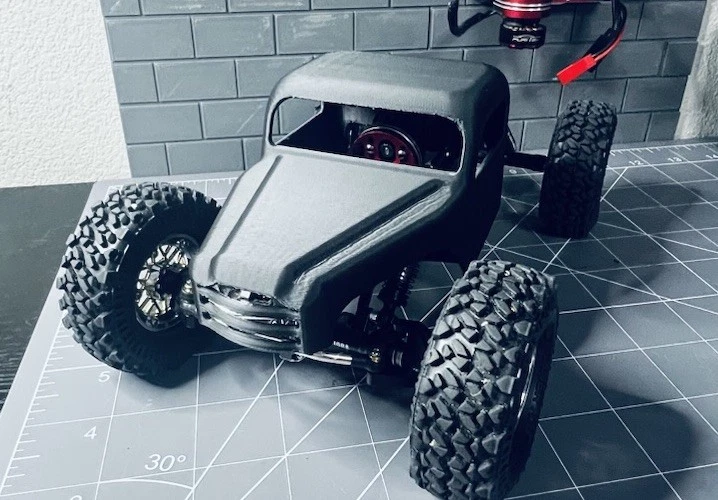 SCX24 Blacked Out! Single Cab With The NEW APEX V2 Chassis - Image 4 of 4