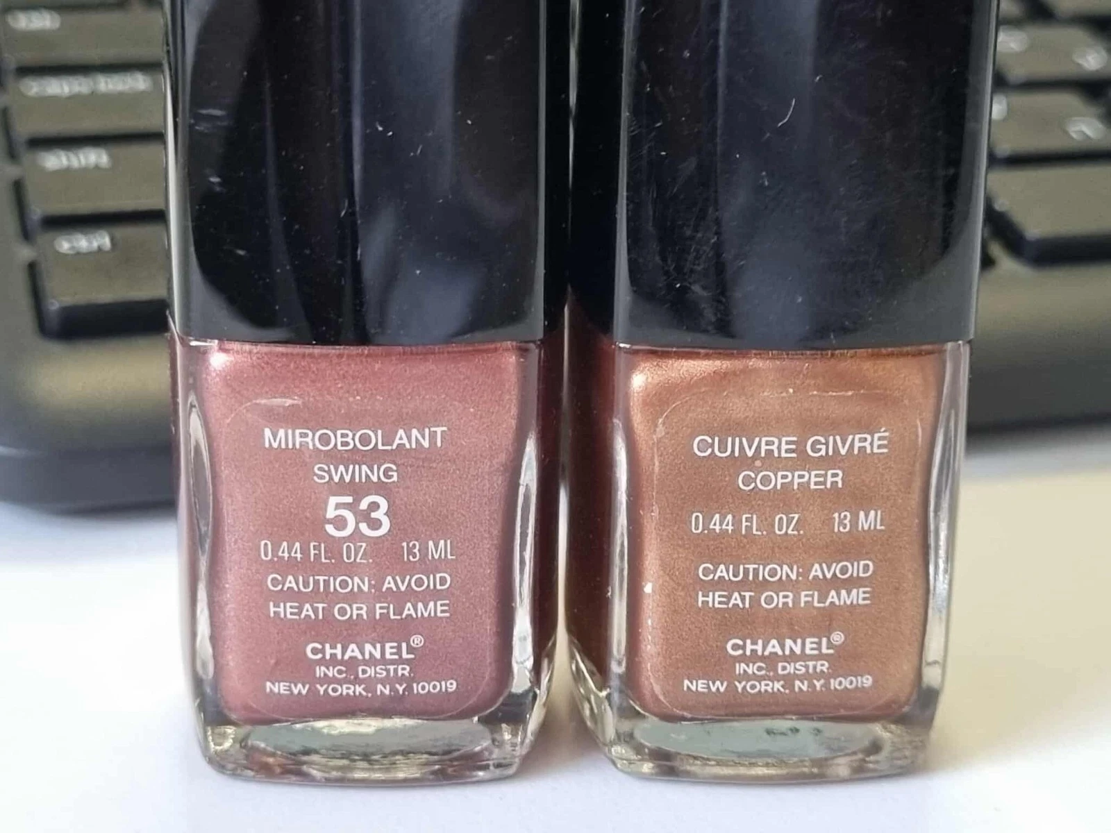 Set of 2 CHANEL Le Vernis Nail Polish- 53 Mirobolant swing, Cuivre Givre Copper