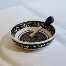 Mediterrane Reibeschüssel Dipschale Keramikreibe mit Gratis Pinsel 16cm 