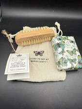 Twos Company Gardeners Care Kit Bar Hand Soap And Nail Brush With Bag