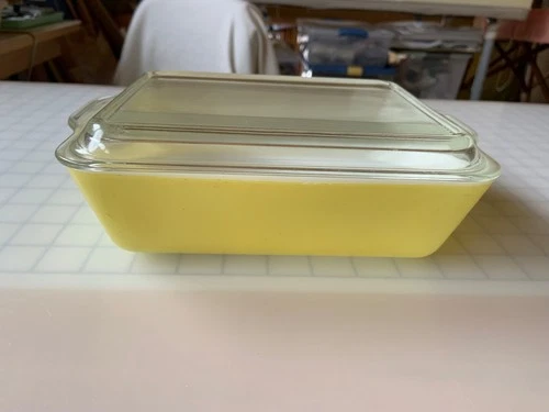 PYREX VINTAGE 0503 YELLOW REFRIGERATOR DISH WITH LID