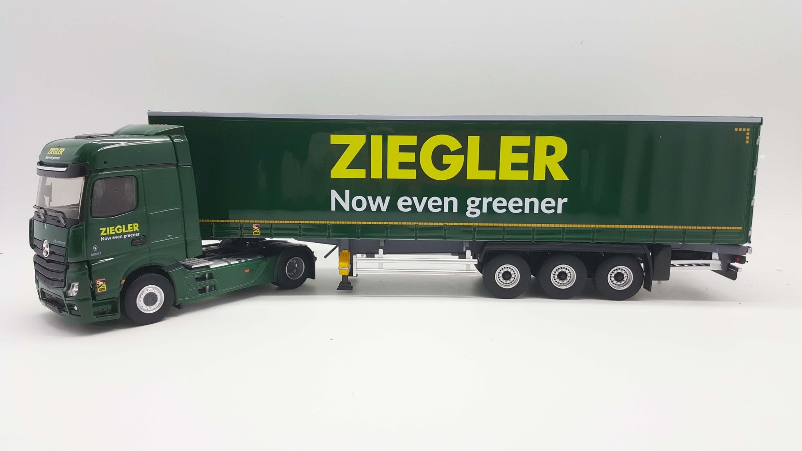 Camion ELIGOR MERCEDES Actros 5 BigSpace 4x2 ZIEGLER 1/43