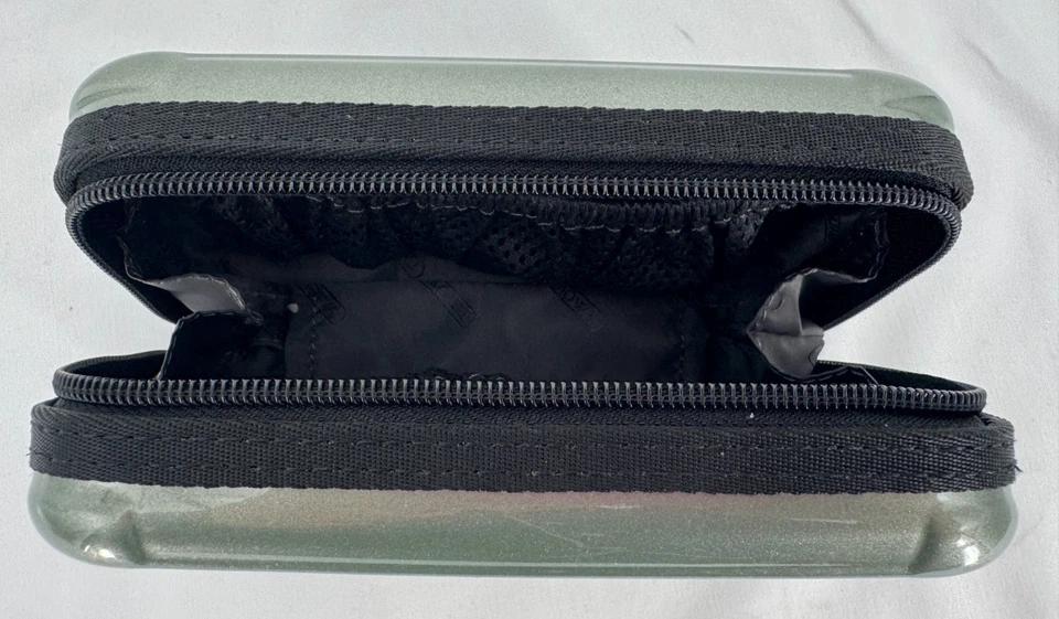 New Rimowa First Class Amenity Toiletries Pistachio Green Case Metallic Logo - Image 4 of 4