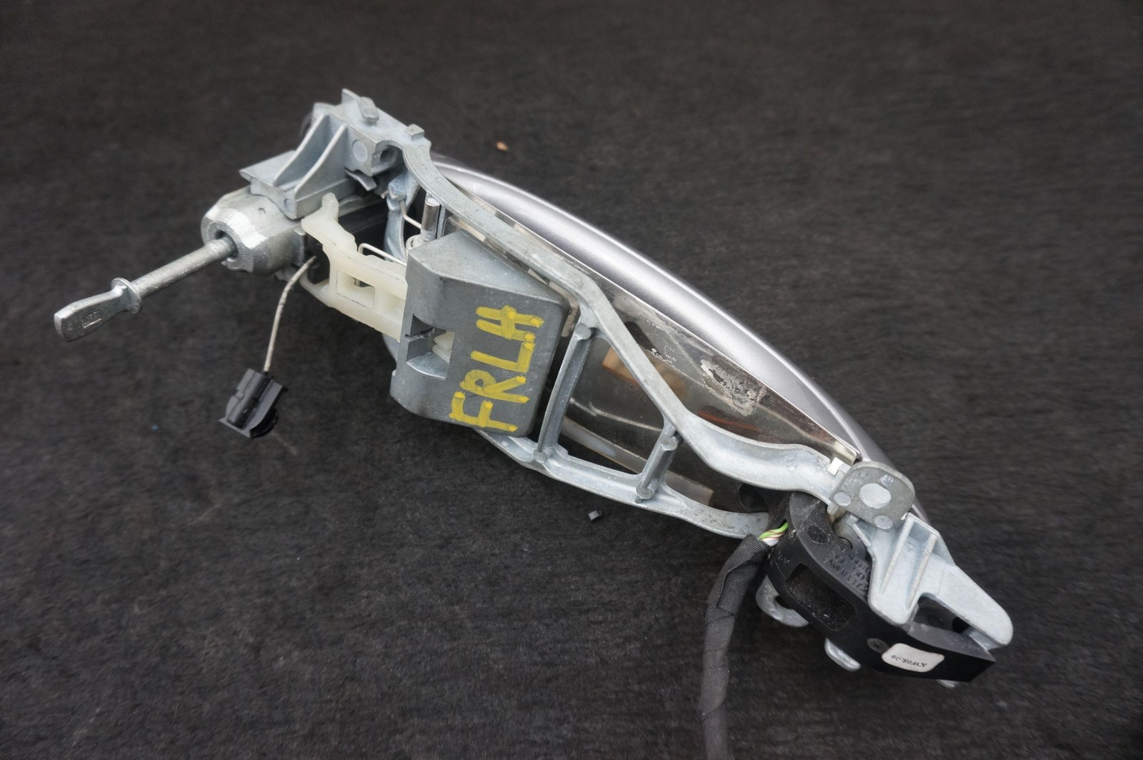 Front Left Exterior Door Handle 3W0837205 Bentley Continental Flying Spur 06-12
