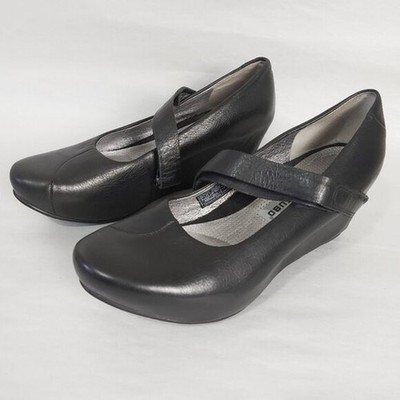 Tsubo Platform Mary Jane Comfort Asmik Covered Wedge Pump Size 8 Black Leather