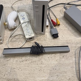Nintendo Wii Lot Game Console Bundle with Controller, Cables and 10 Games