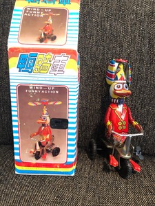 duck on bike toy