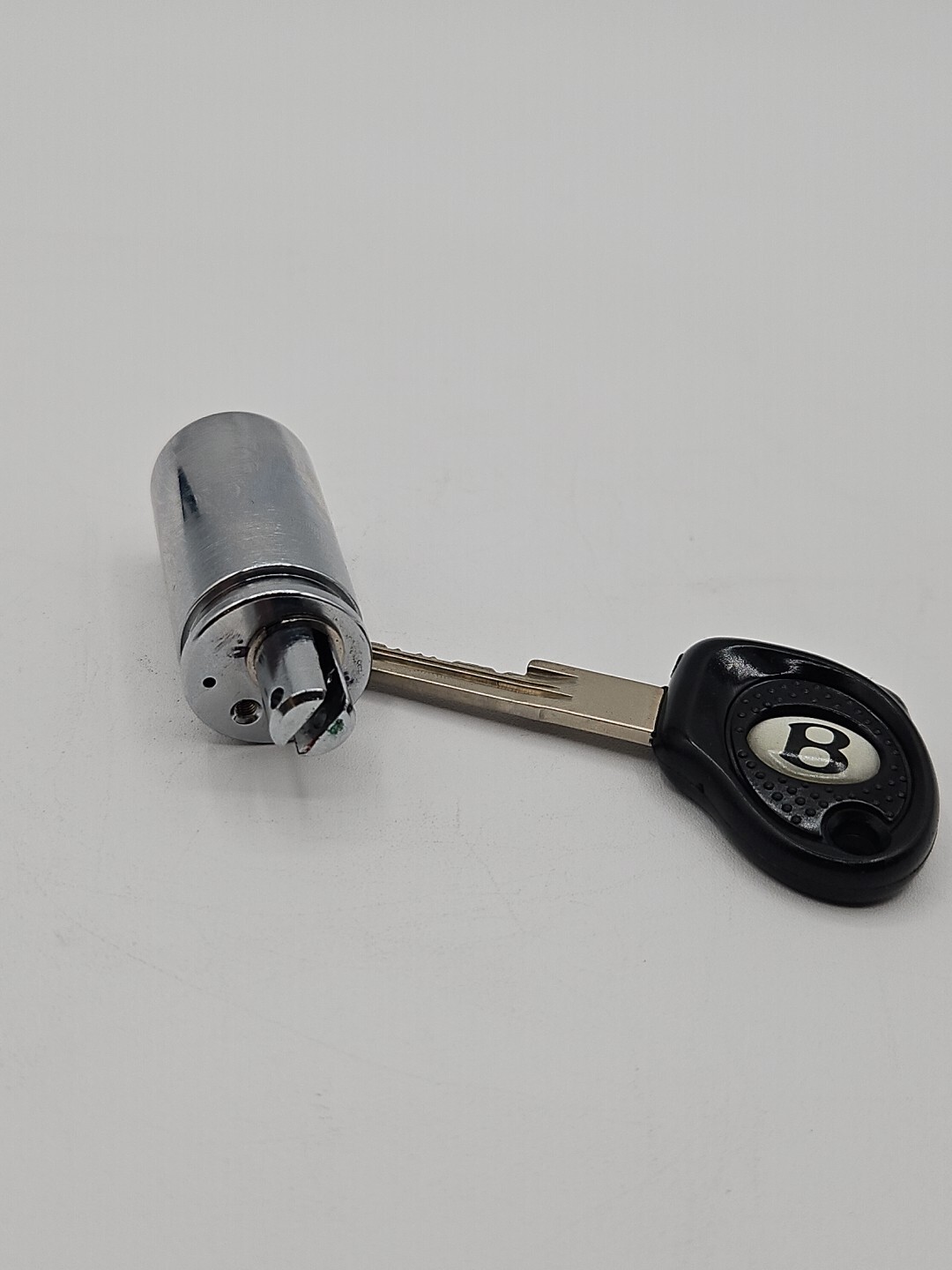 BENTLEY & ROLLS ROYCE PRIVATE BOOT LOCK (UV11389PB)