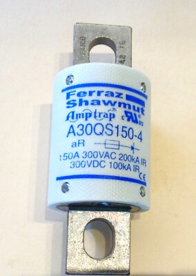 Ferraz Shawmut A30QS150-4 Fuse Low Voltage 300 Volt 150 Amp Fuse Bolt-On NOS