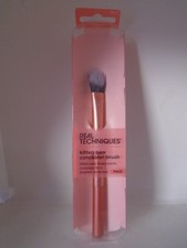Real Techniques Kitten Paw Concealer Brush fo...