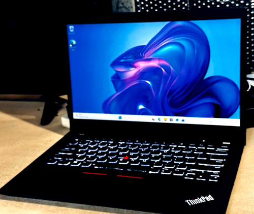Lenovo ThinkPad P14S Gen 2 Touch 8-Core Ryzen 7 Pro 5850U 32GB RAM-512GB WIN 11 - Picture 2 of 15