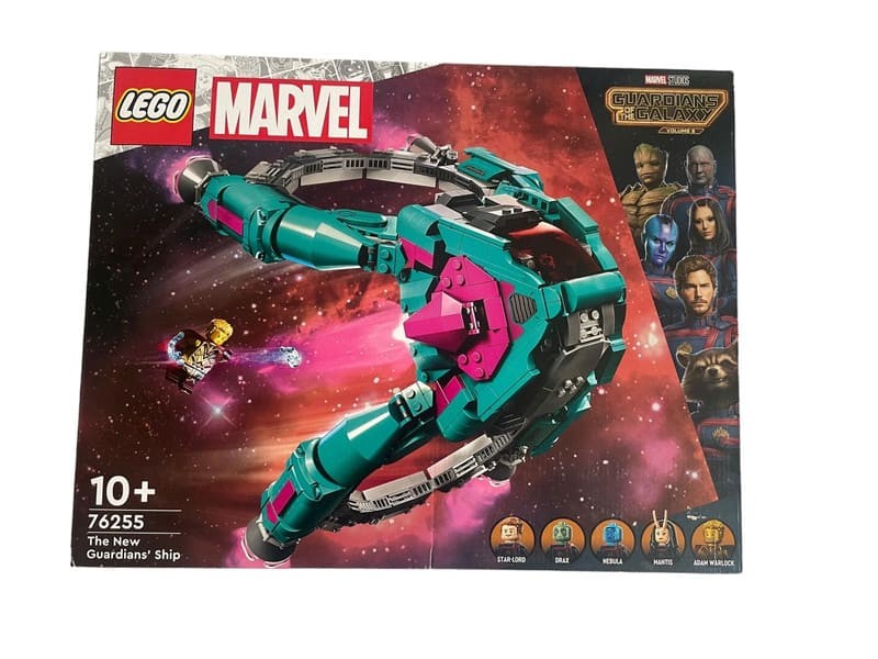 Lego Marvel 76255 avec cockpit ouvrant et support d'exposition pour maquette de vaisseau spatial