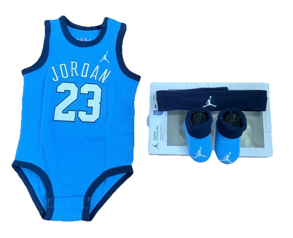 air Jordan Baby Boys 3-Piece gift Set Infant 6-12 Months NWT Blue