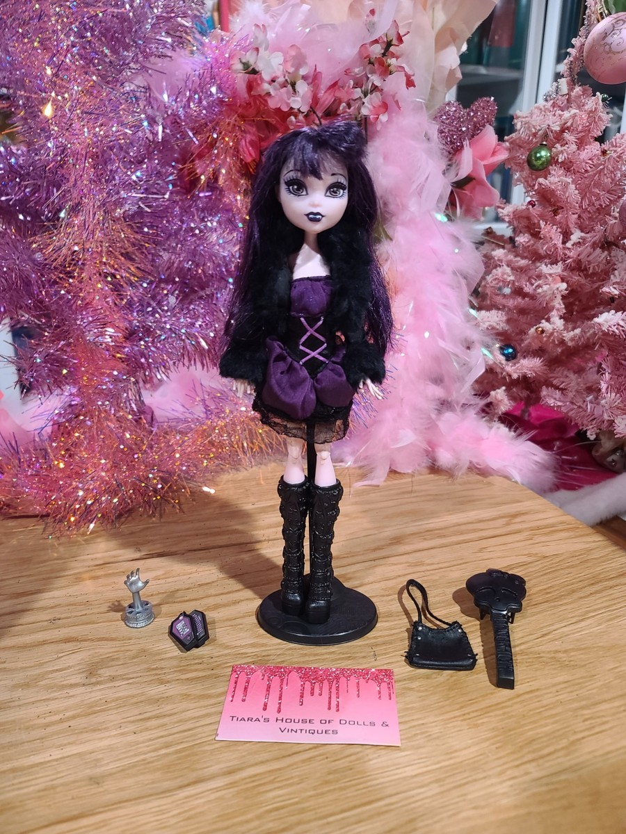 RARE 2013 MONSTER HIGH FRIGHTS CAMERA ACTION ELISSABAT DOLL! | eBay