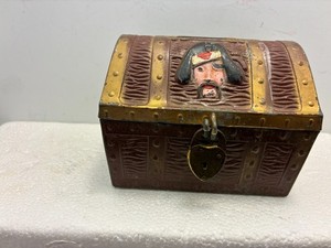 EJ KAHN CO. METAL PIRATES BANK