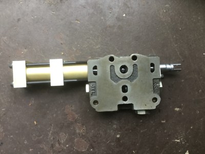 Parker Part Parker Gresen V20 Bracket Less Handle & Links With Screws   Replacement For K 20 HBO CI Parker V 20 - Foto 3