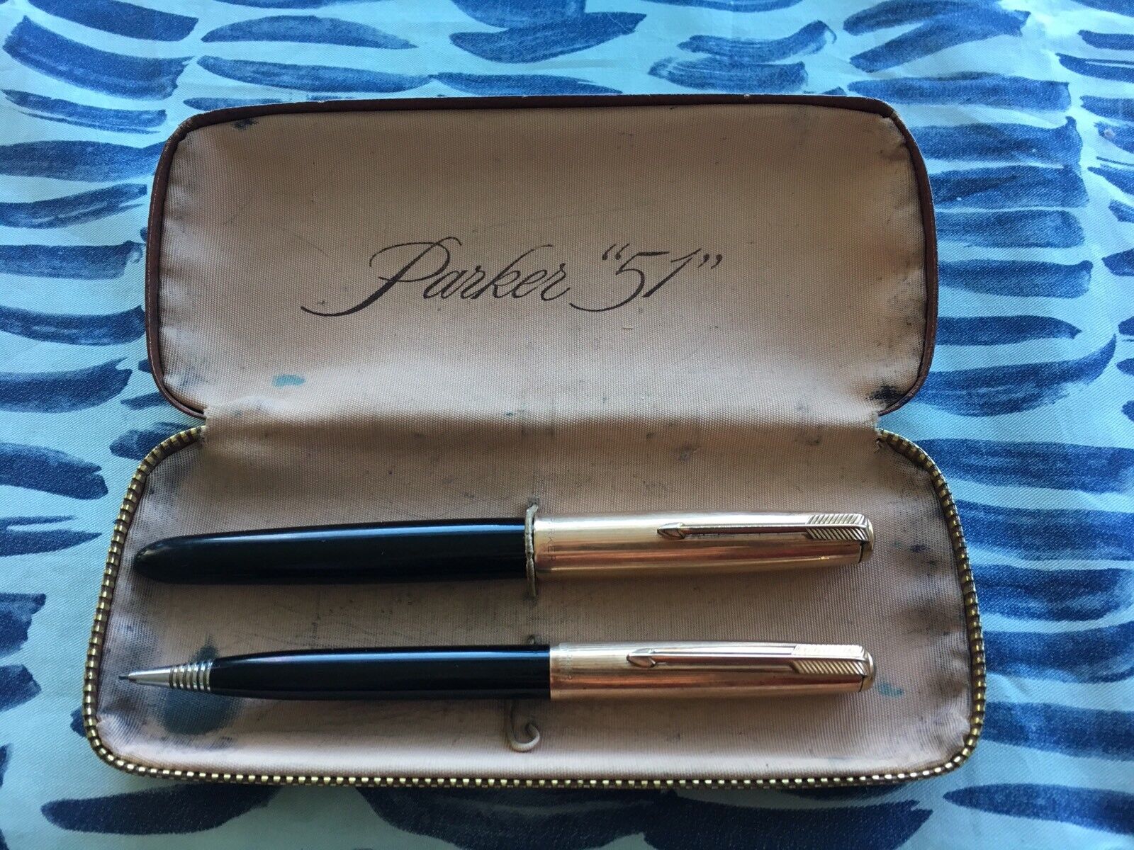 Vintage Parker 51 Fountain Pen Set 1/10 12k Rolled Gold With Box Black And  Gold