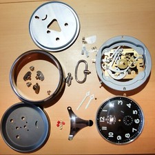 Wehrle Three in Wecker Ersatzteile Zifferblatt Glas Aufzugsschrauben Commander