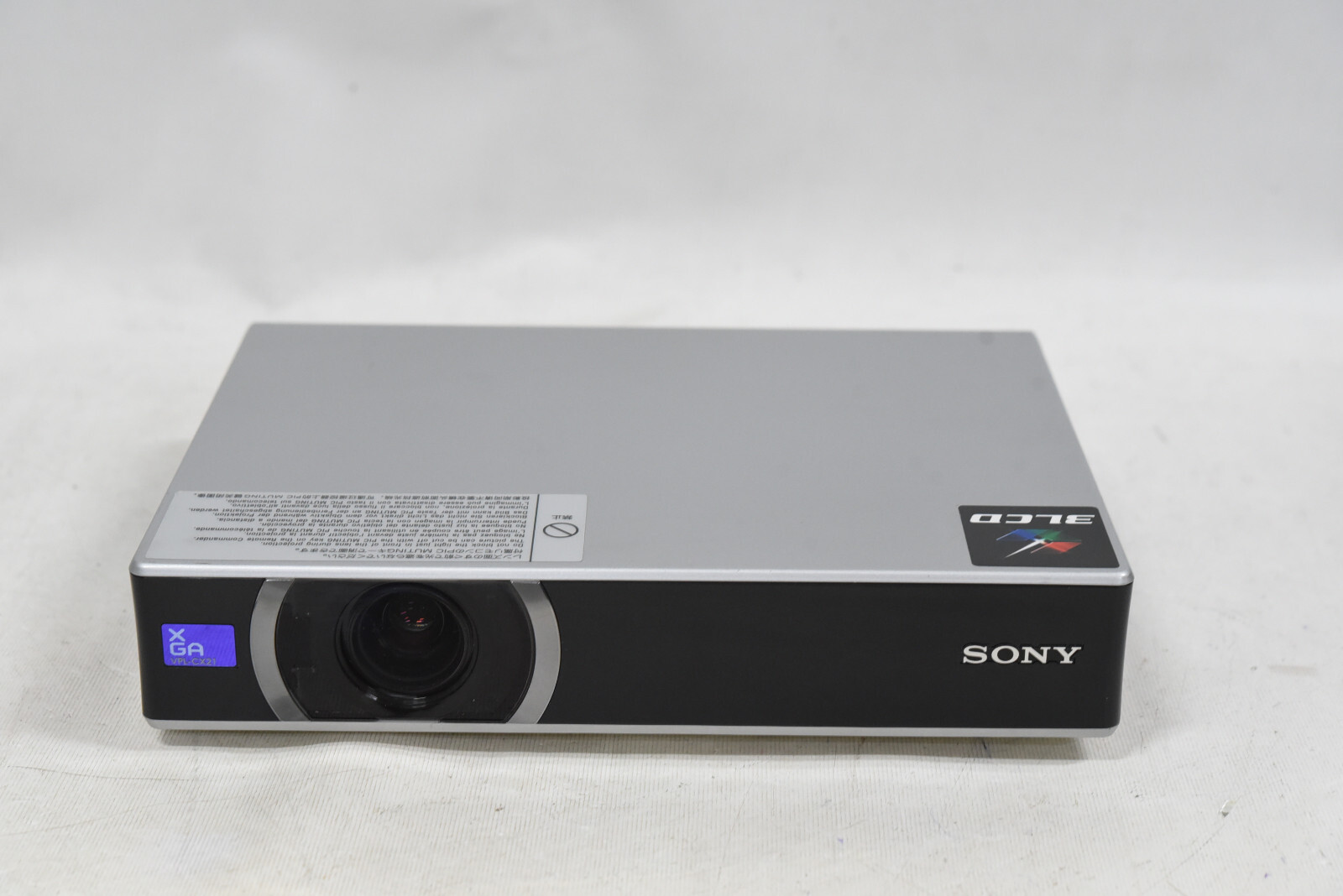 Sony VPLCX21 3 LCD Data Projector & Remote 1024 x 768 Projector VGA 2100 Lumens eBay