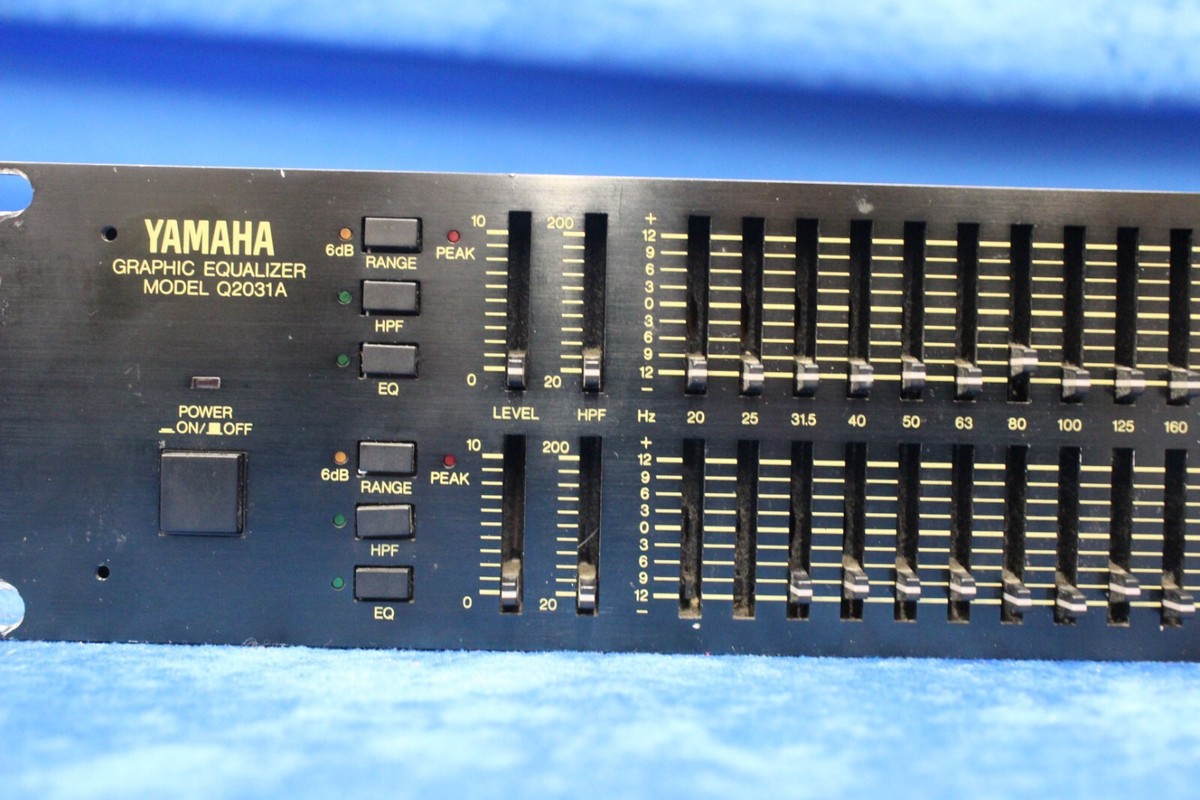 Yamaha Graphic Equalizer Model (Q2031A) Dual Stereo 31 Band - Made  