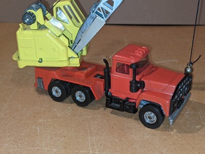 Excellent NM Vintage Corgi Major Mack Priestman Crane Truck # 1154