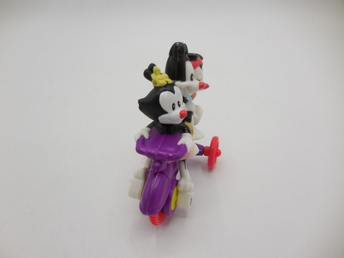 Warner Bros Animaniacs Dot Yakko Wakko on Tricycle 1993 - Picture 4 of 6