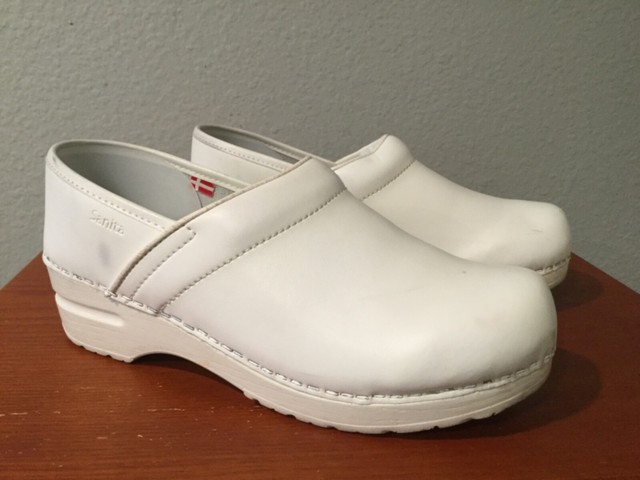 nursing shoes ugg