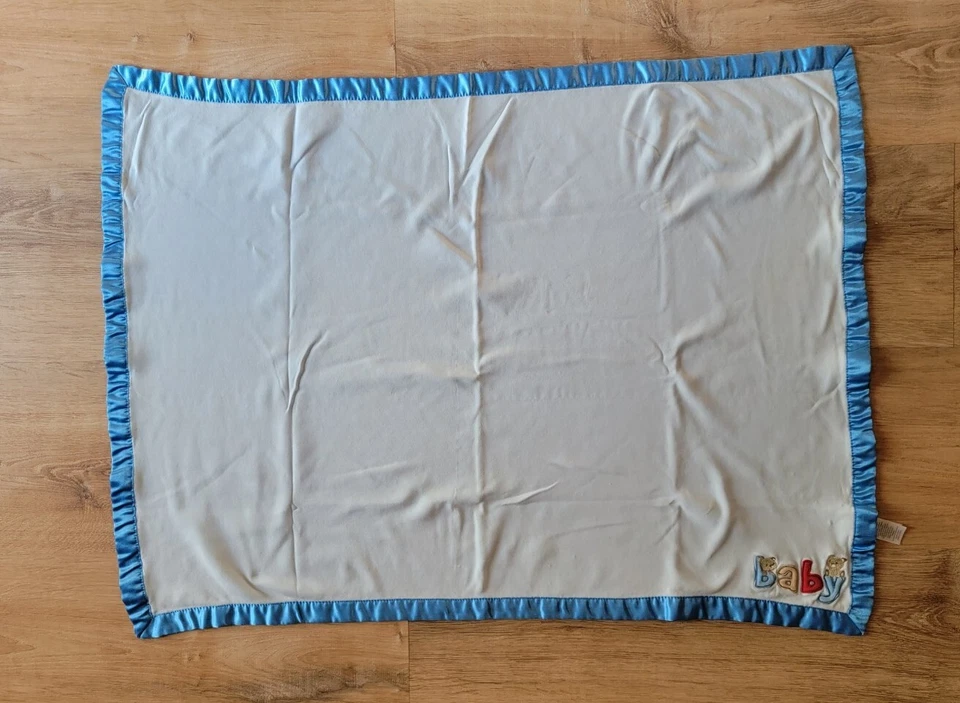 Manta de bebé a rayas reversible con ribete satinado azul Just One Year Baby Bears 35x24 Foto 3 de 4