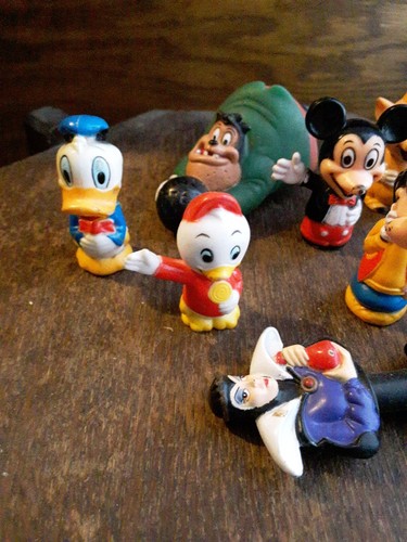 Vintage Disney Spielzeug Konvolut Spielzeugkiste Fund - Bild 11 von 12