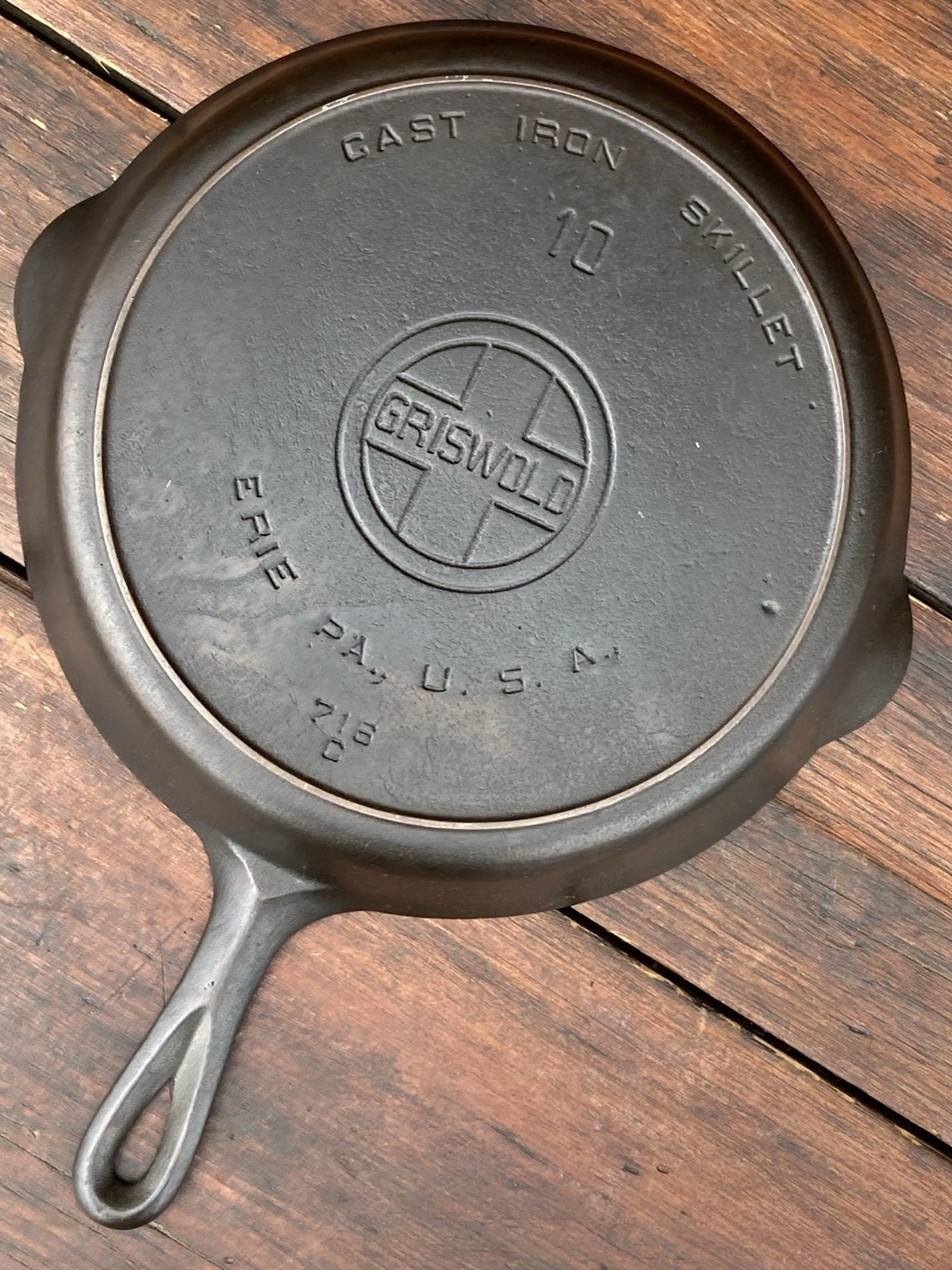 Griswold Cast Iron #10 Large Block Logo Skillet w/ Heat Ring