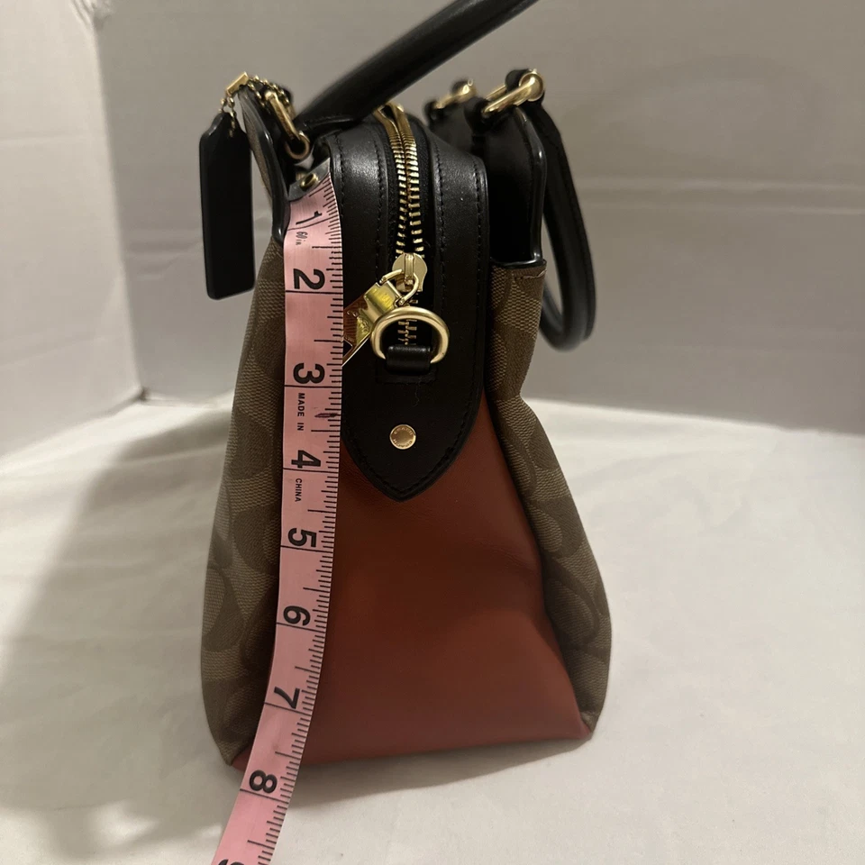 Новый без ценников тренер Lillie сумка сумка Colorblock подпись холст хаки черный 91016 - Изображение 2 из 4