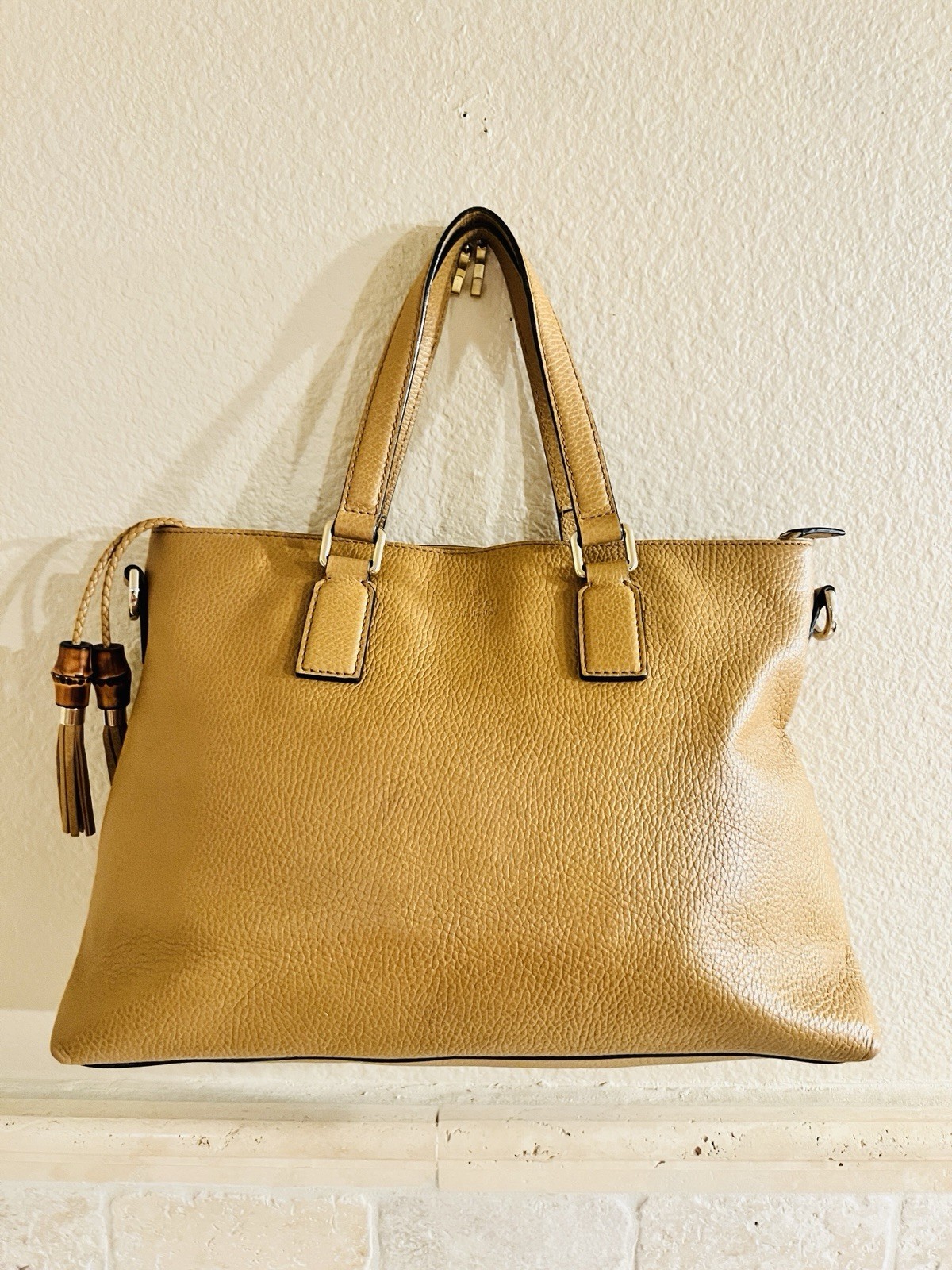 Authentic Gucci Leather Tote Bag – Mustard Pebbled Leather + Detachable Strap