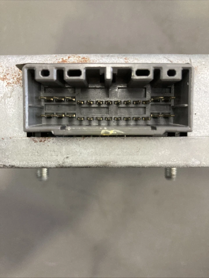 1995 Mitsubishi Montero TCU/TCM MR196696 - Image 3 of 4