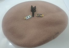 SAS Beret, Badge And Shoulder Titles