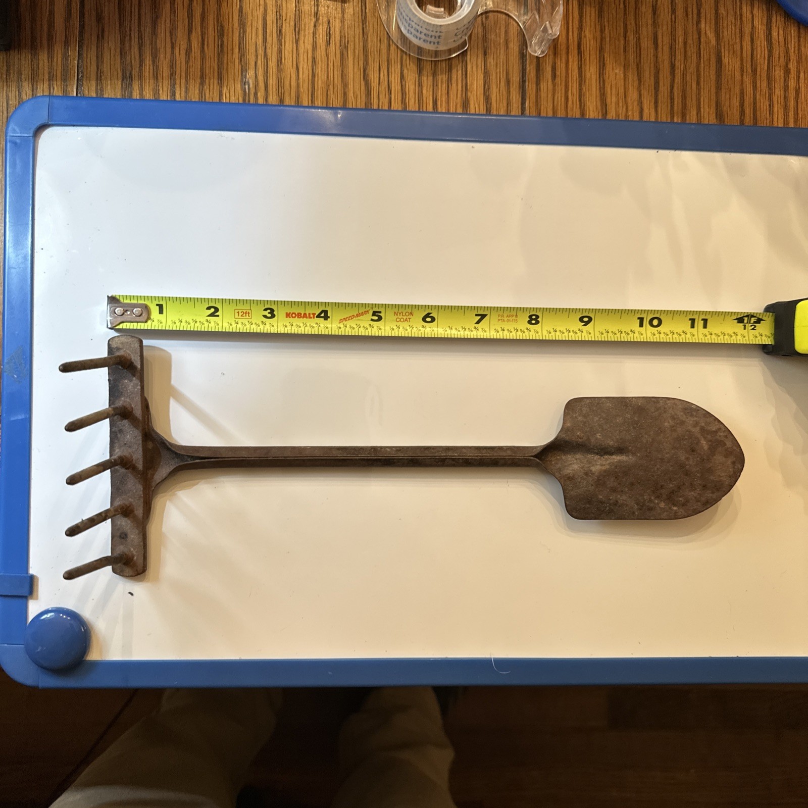 Shovel/Rake : Old Gardening Tool