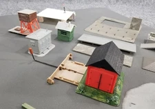 VTG HO SCALE BUILDING PARTS PIECES PLASTIC