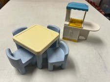 LITTLE TIKES VINTAGE DOLLHOUSE SIZE PARTY KITCHEN W TABLE  4 CHAIRS