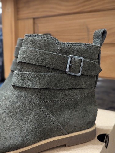 New Women's UGG Grey Suede Leather Ankle Riding Chelsea Boots Size 5 - Picture 12 of 13