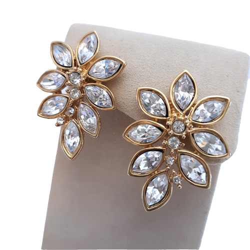 Vintage Monet Marquise Crystal Leaf Earrings Gold Tone Pierced Backs Signed - Picture 2 of 5