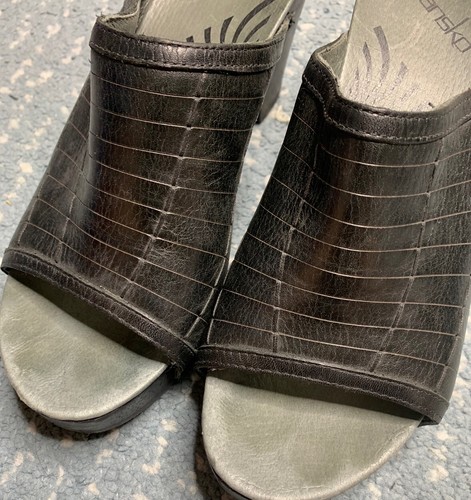 Sandalias Dansko Talla 40 EE. UU. 8 Tacón Bloque Sin Cordones Cuero Negro - Imagen 4 de 7