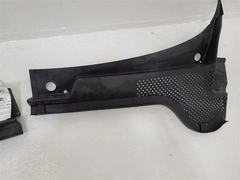 2012-2019 VOLKSWAGEN BEETLE Cowl Vent Trim Panel 5C5803147 Foto 4 de 4