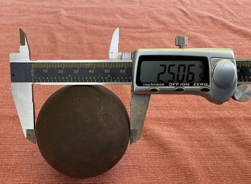 Vintage Civil War? 2.5” Iron Cannon Ball 2.5 lb Military Memorabilia Collectable - Picture 3 of 5