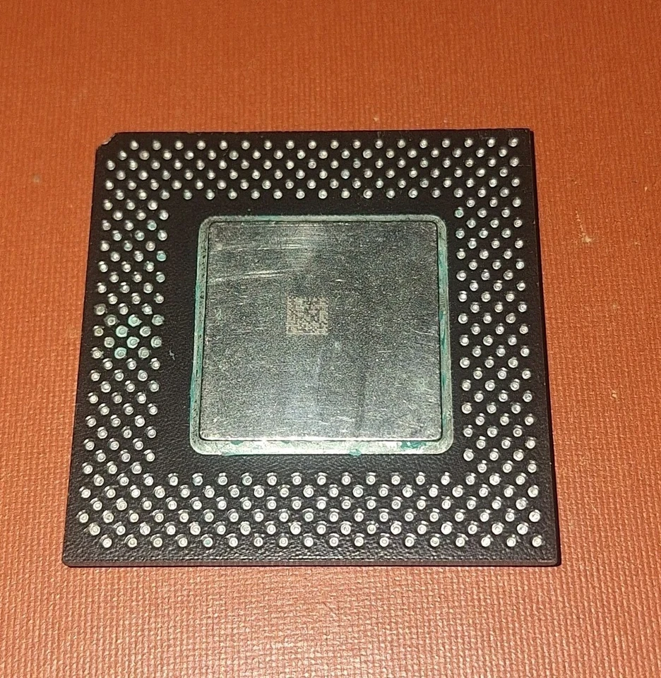 CPU 370 CELERON 533 MHZ PGA SOCKET PROCESSORE PROZESSOR RETRO PC CARD DOS INTEL - Immagine 2 di 2