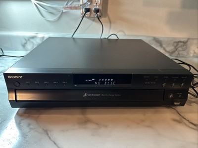 Sony CDP-CE500 5-Disc CD Changer Player No Remote w/ RCA Cables TESTED
