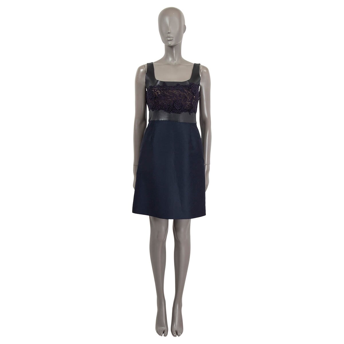 67682 auth VALENTINO navy blue LACE & LEATHER SLEEVELESS FLARED Dress 6 S